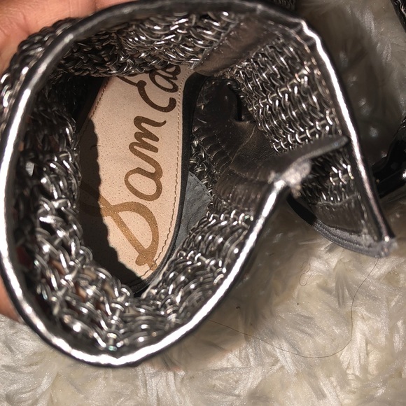 Heels - Picture 2 of 3